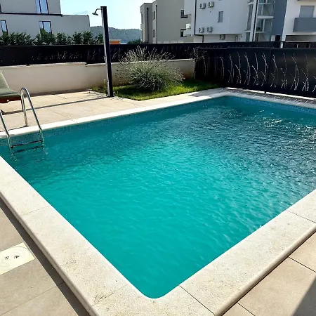 With Private Pool Mukalba *