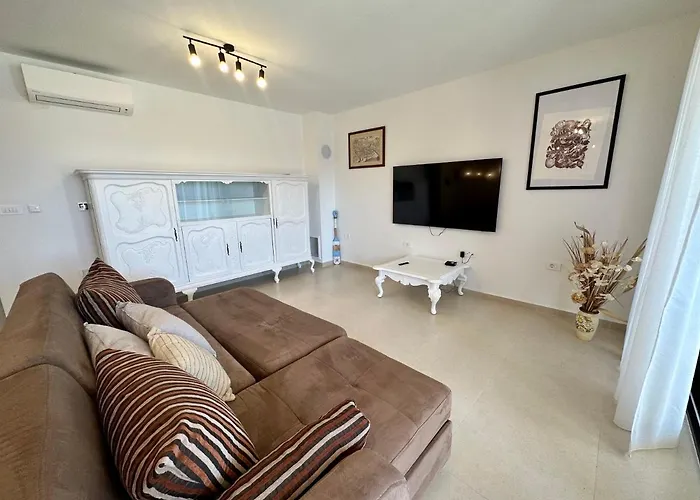 Appartement Apartment With Private Pool Mukalba